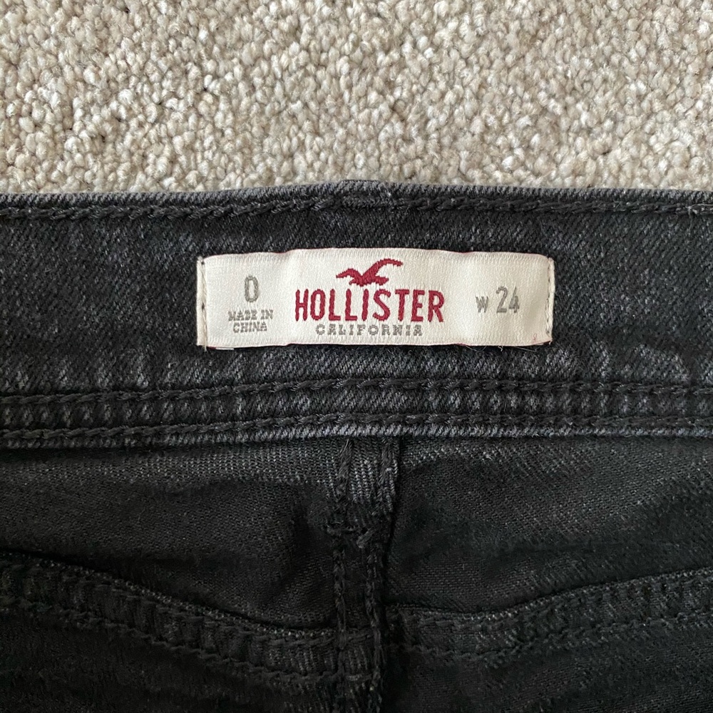 Shorts - Picture 3 of 3